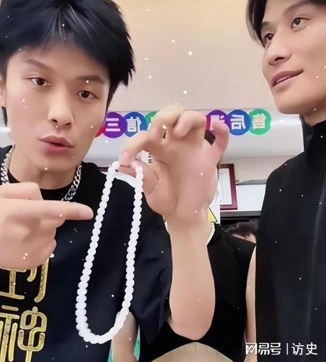 央视怒批国务院点名封杀！这几位坑蒙老百姓的大网红彻底凉凉(图18)